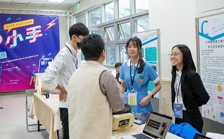 康寧大學與台北護理健康大學攜手，榮獲技職校院智慧創新競賽冠軍